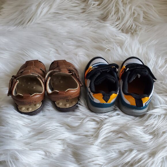 OshKosh/Carter's Boy Shoe Bundle SZ 4 - Picture 5 of 14